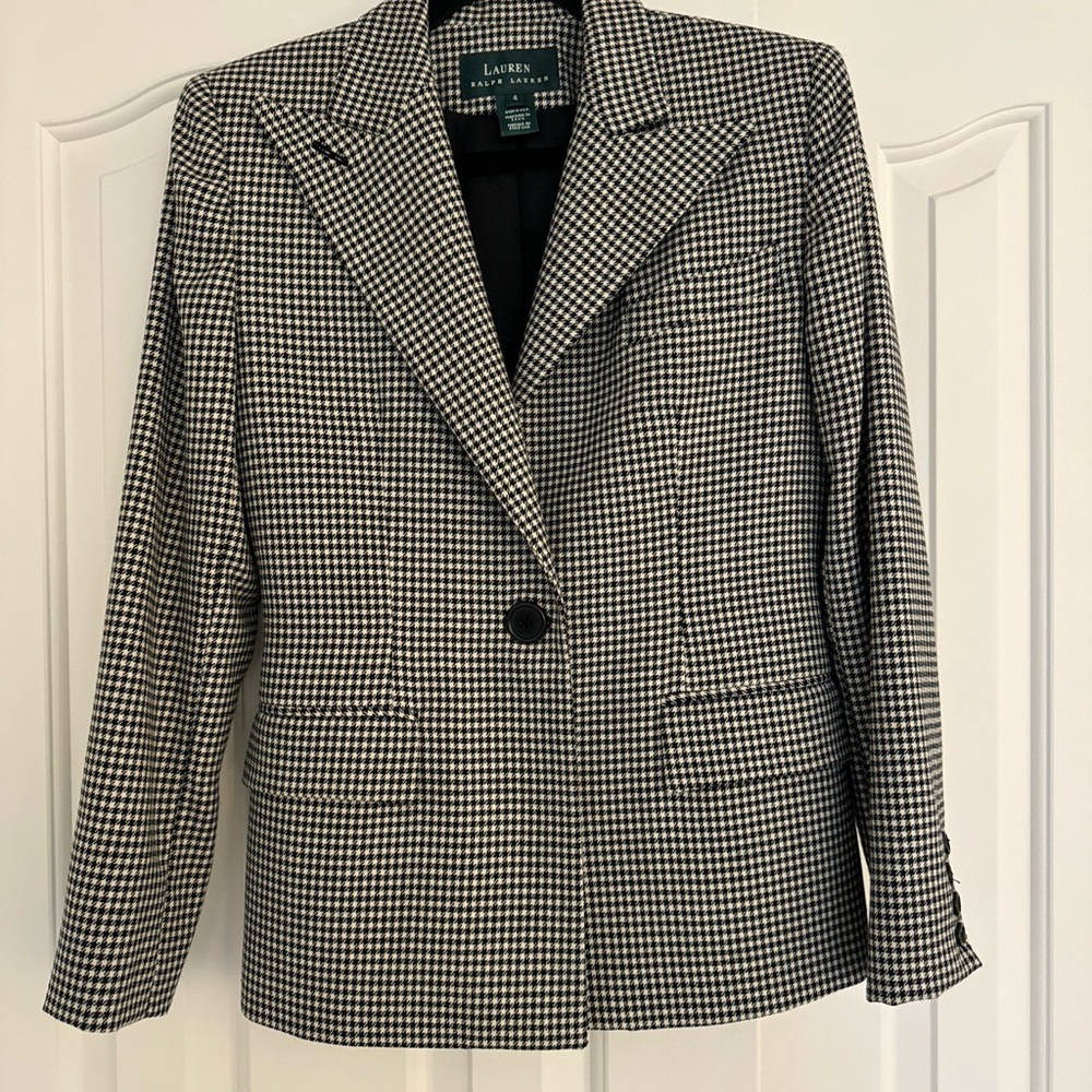 Vintage Lauren Ralph Lauren 100% Wool Houndstooth Blazer, size 4.